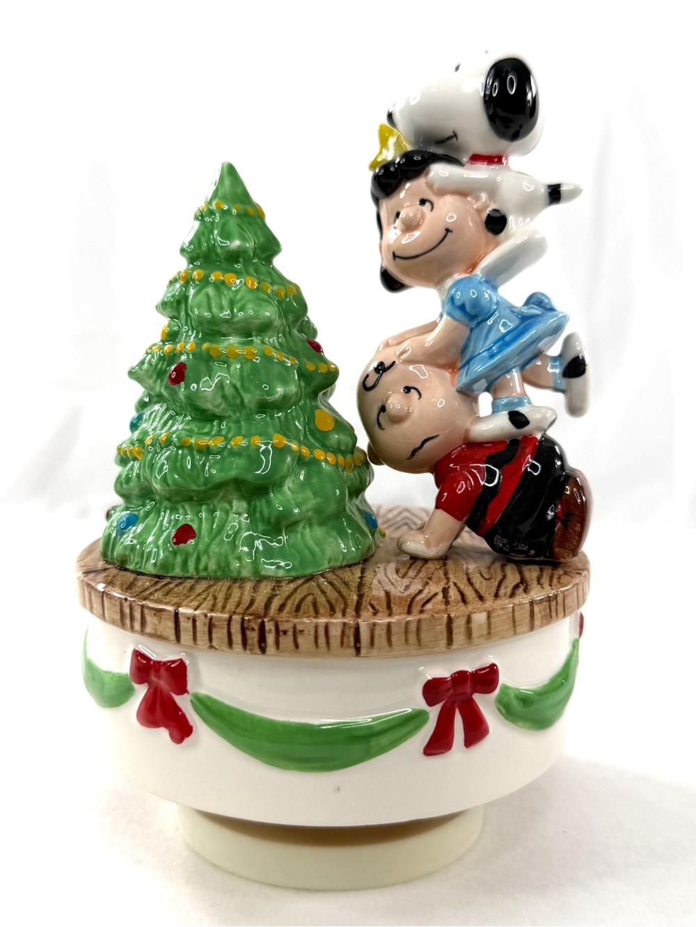 Vintage Peanuts Gang Schmid Christmas Tree Star Music Box Charlie Lucy Snoopy